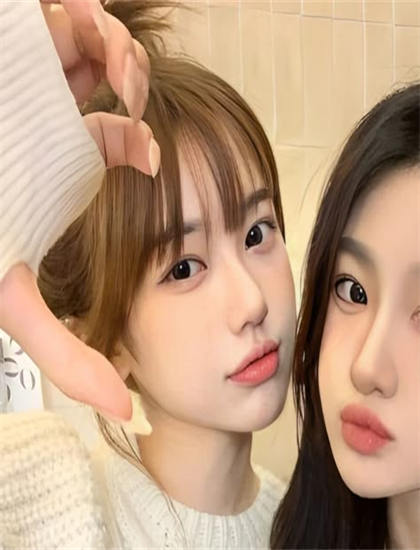 专业喜剧片评论：《举起手来》的技术创新与艺术成就 ——深入探索喜剧片的艺术世界